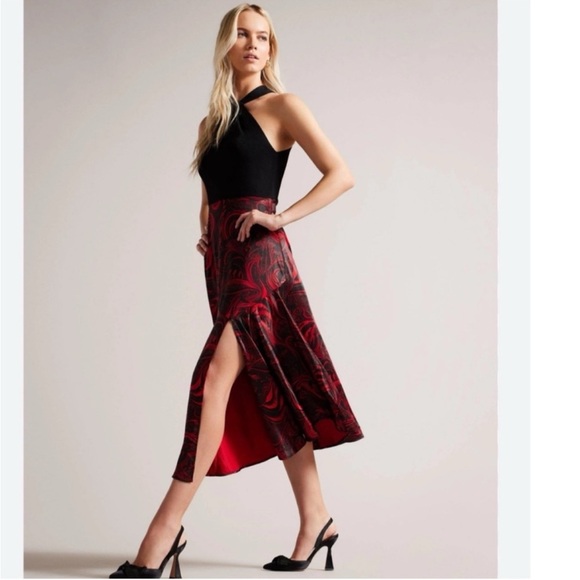 Ted Baker Dresses & Skirts - NWOT TED BAKER ROSIEO TWIST NECK
PRINTED KNIT DRESS Sz Ted 4 = US 10